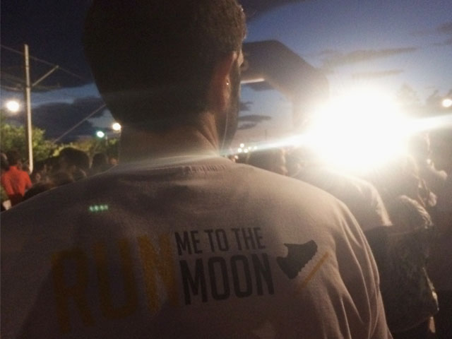 Το βίντεο του Run me to the moon