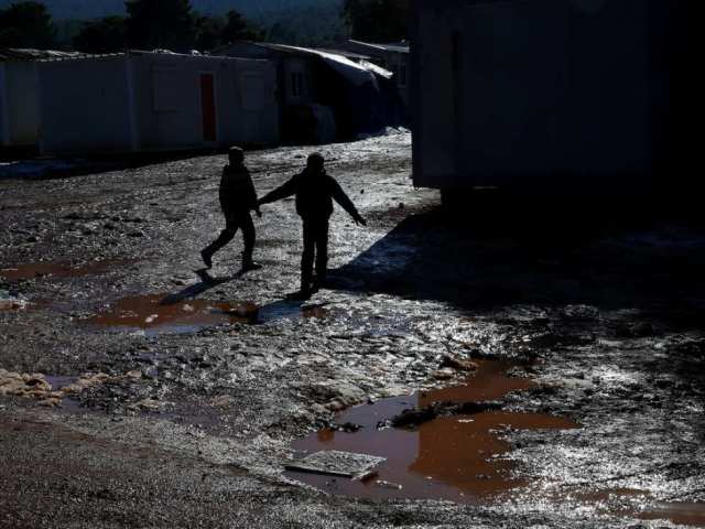 Η καθήλωση και η απραγία είναι τα μεγαλύτερα προβλήματα των προσφύγων του Ελληνικού