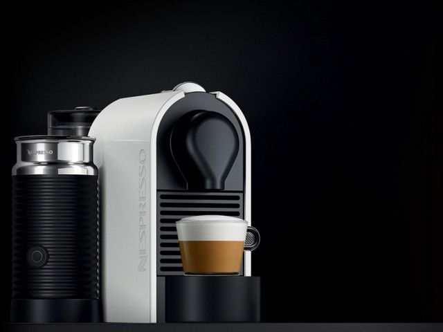 Η Nespresso έρχεται στη Γλυφάδα