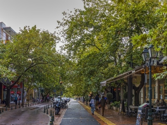 Μία πρόσκληση προς τους τουρίστες είναι το Discover north Athens