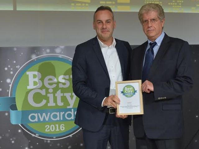 Ο Δήμος Γλυφάδας βραβεύτηκε για το app «Fix My City» στα Best City Awards