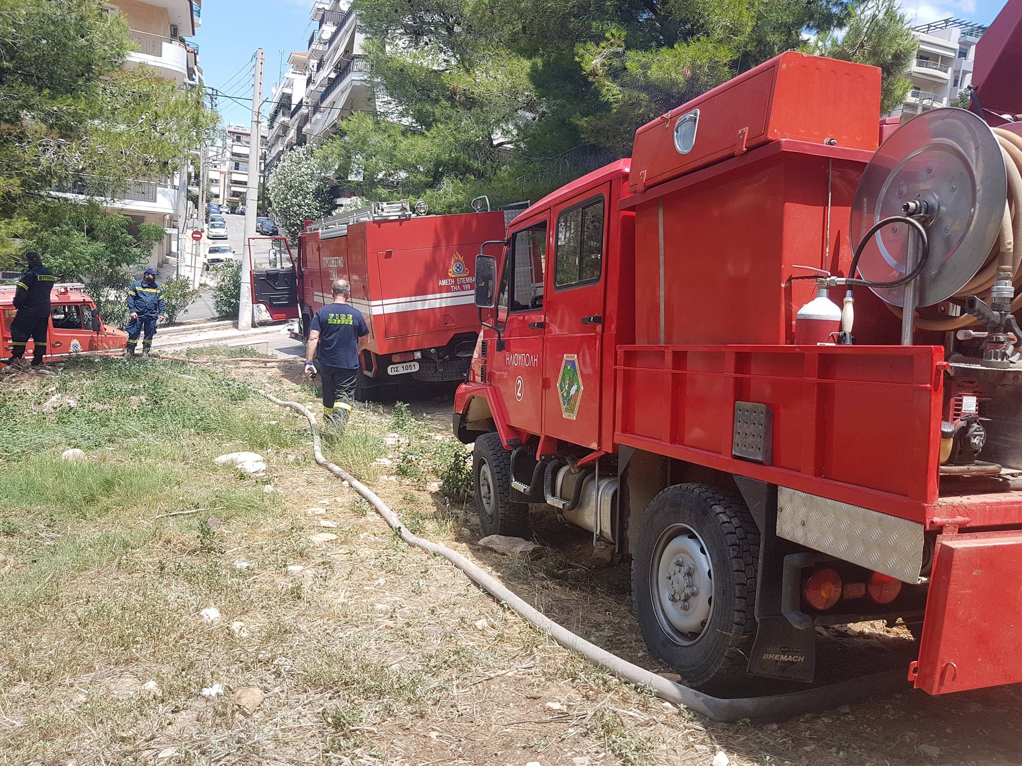 Ηλιούπολη: πυρκαγιά δίπλα στο δάσος