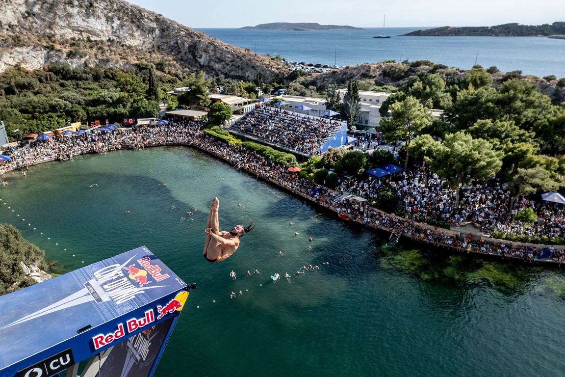 Red Bull Cliff Diving: Όσα έγιναν στο αθλητικό υπερθέαμα στη Λίμνη Βουλιαγμένης