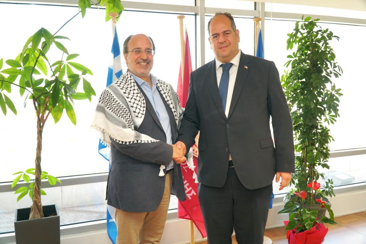 Γιώργος Κουτελάκης: Συναντήθηκε με τον πρέσβη της Παλαιστίνης στο δημαρχείο της Νέας Σμύρνης
