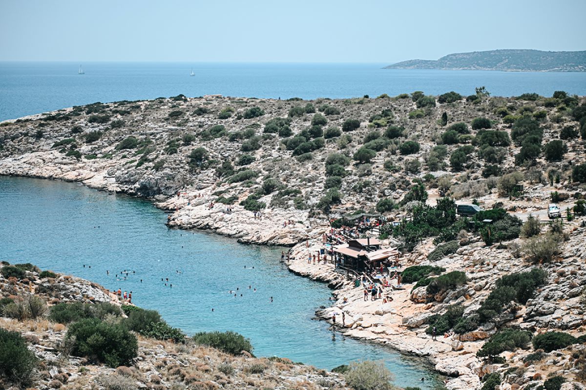 Η παραλία της εβδομάδας: Α’ Λιμανάκια στην Καντίνα του Λευτέρη