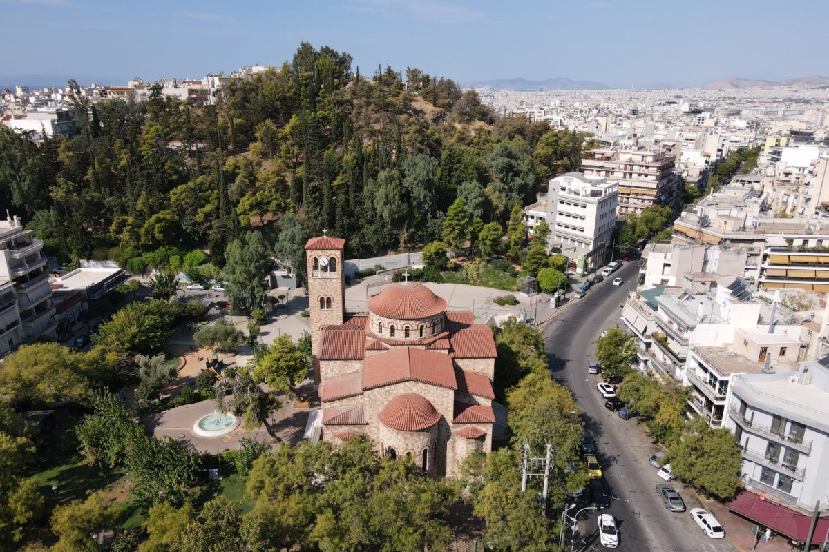 Η άγνωστη ιστορία του ‘Αη Γιάννη Κυνηγού στη λεωφόρο Βουλιαγμένης