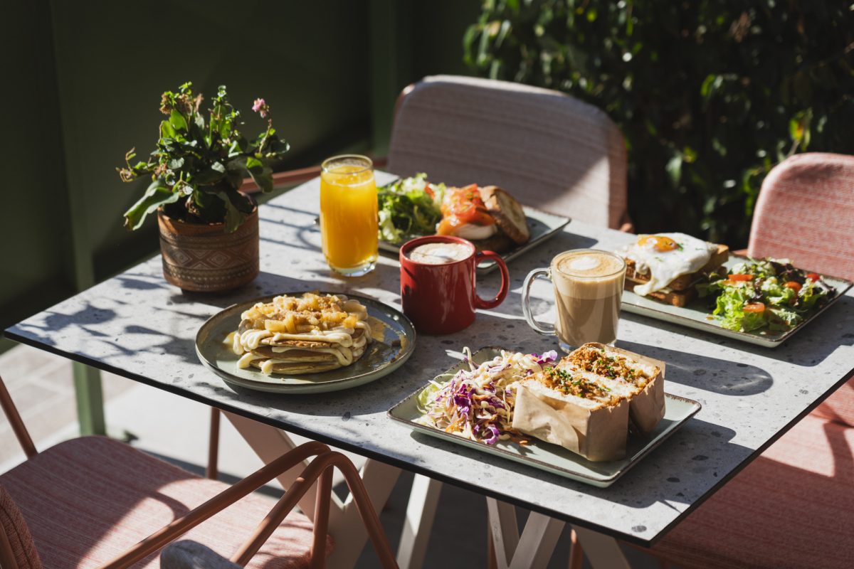 Umama: Το αγαπημένο brunch spot της Ηλιούπολης τώρα πιο μεγάλο και πιο γιορτινό